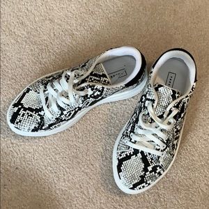 Black white snakeskin look Topshop sneakers 5.5